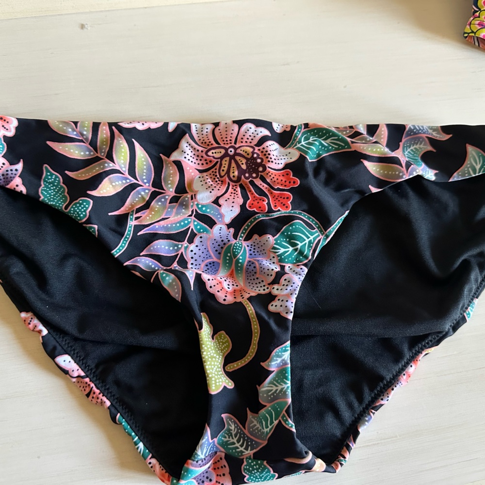 Dillard’s Bikini bottom XL